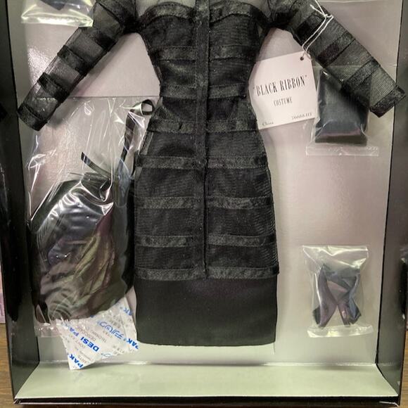 Vintage 90s Ashton-Drake 15.5" Gene Marshall BLACK RIBBON OF #76088 (1999) NRFB - Picture 5 of 5